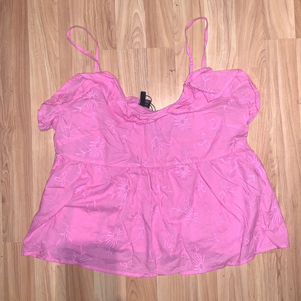 Vero Moda | pink floral embroidered tank top size medium - Picture 1 of 6